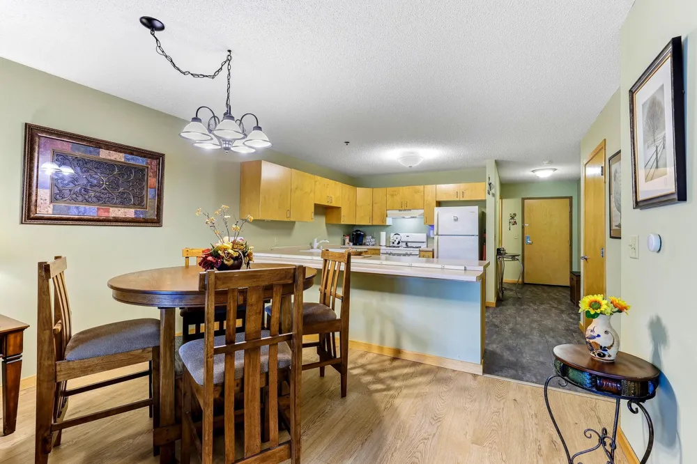 4845 W 123rd Street #201 Savage, MN 55378
