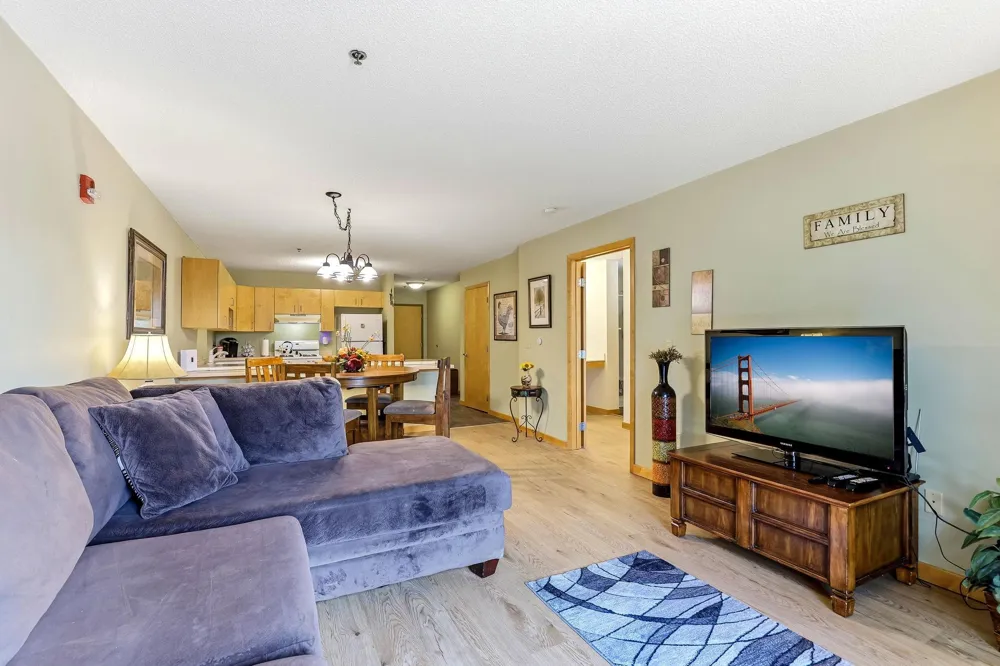 4845 W 123rd Street #201 Savage, MN 55378