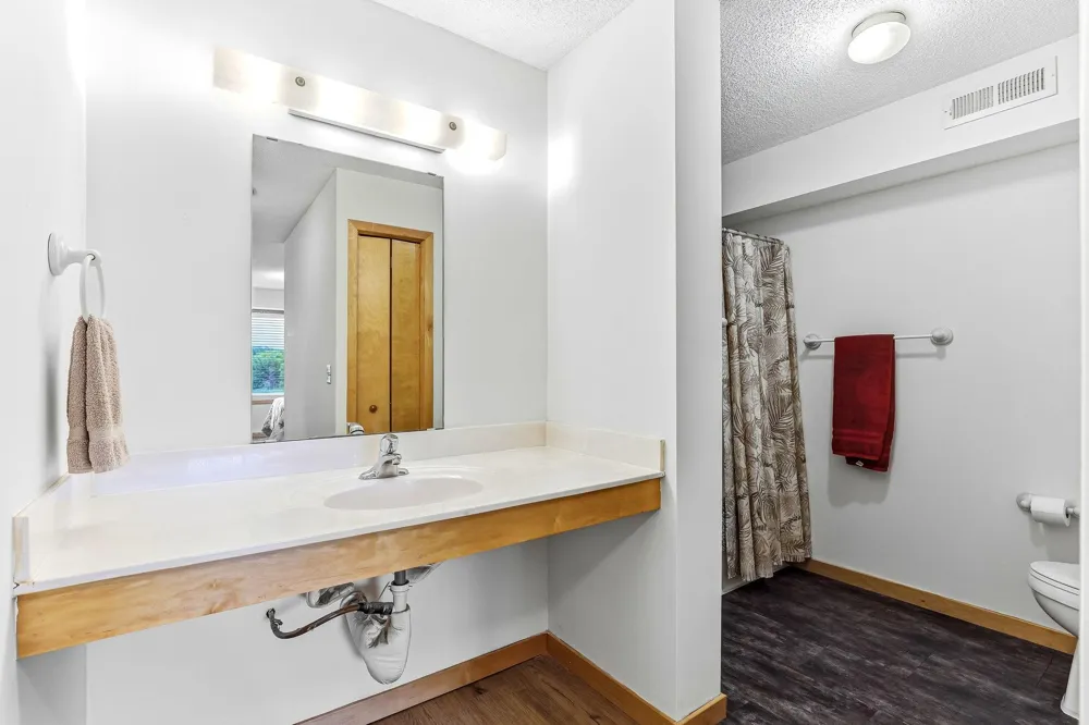 4845 W 123rd Street #201 Savage, MN 55378