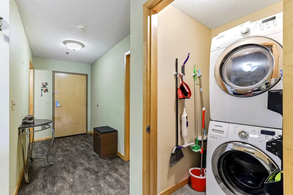 4845 W 123rd Street #201 Savage, MN 55378