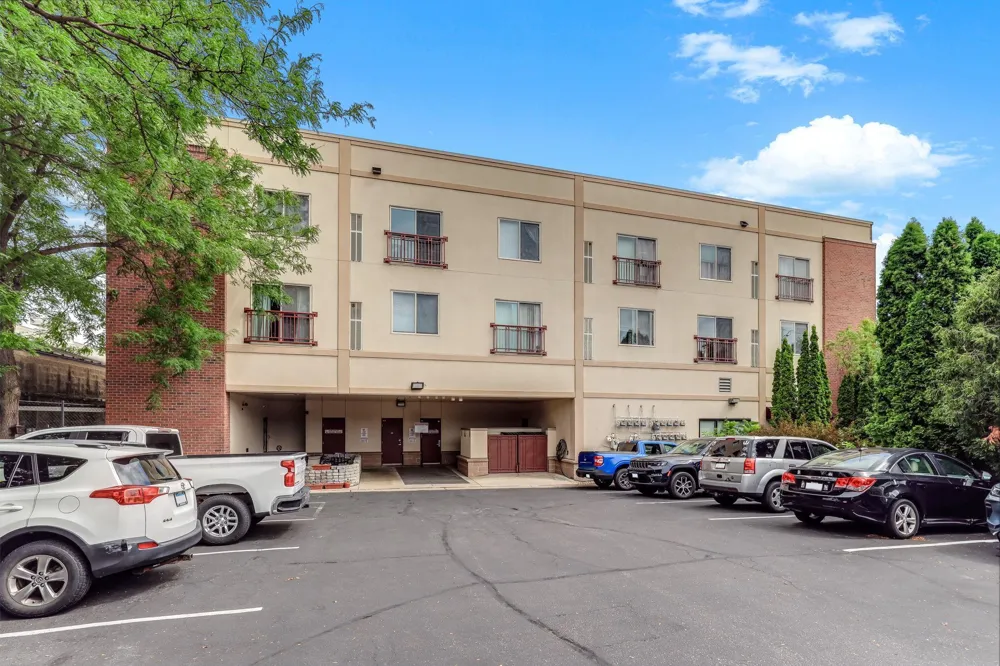 4845 W 123rd Street #201 Savage, MN 55378