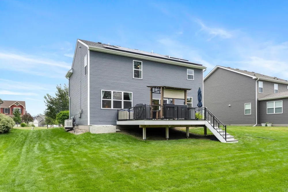 1420 Summit Court Stillwater, MN 55082