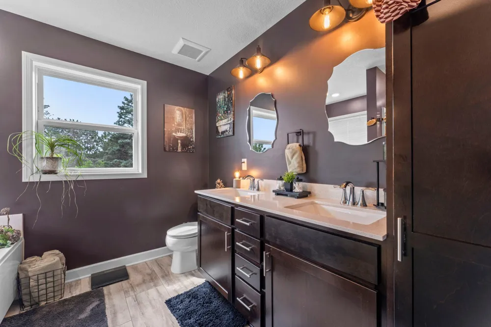 1420 Summit Court Stillwater, MN 55082
