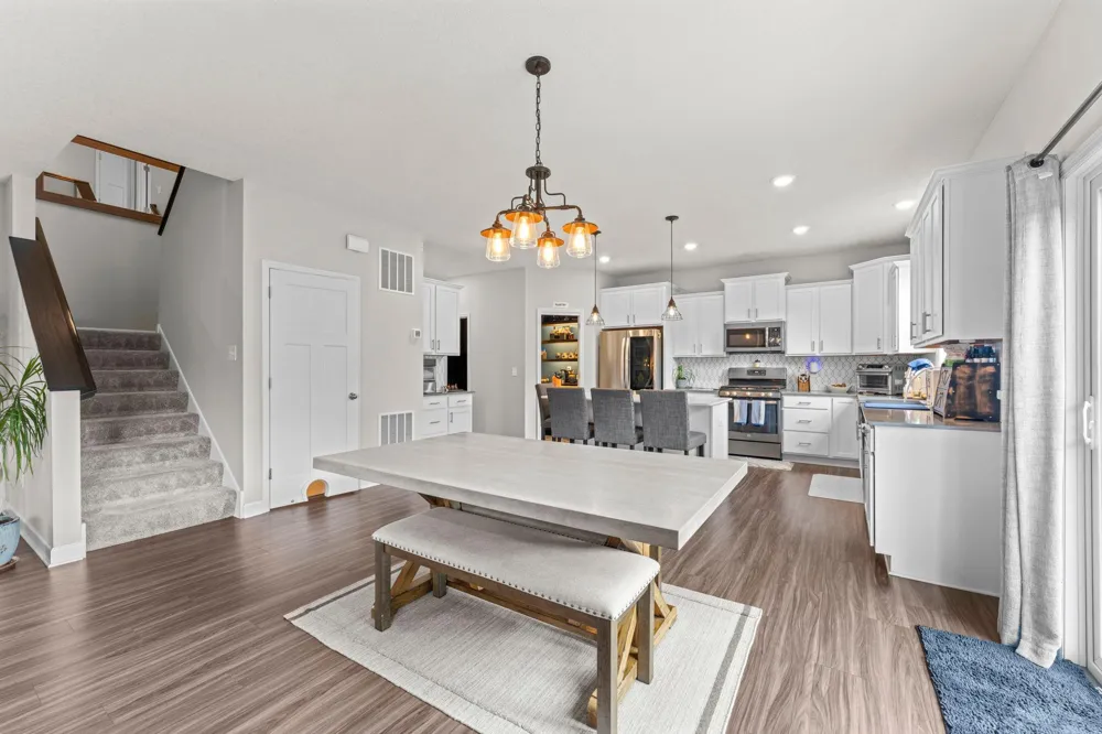 1420 Summit Court Stillwater, MN 55082