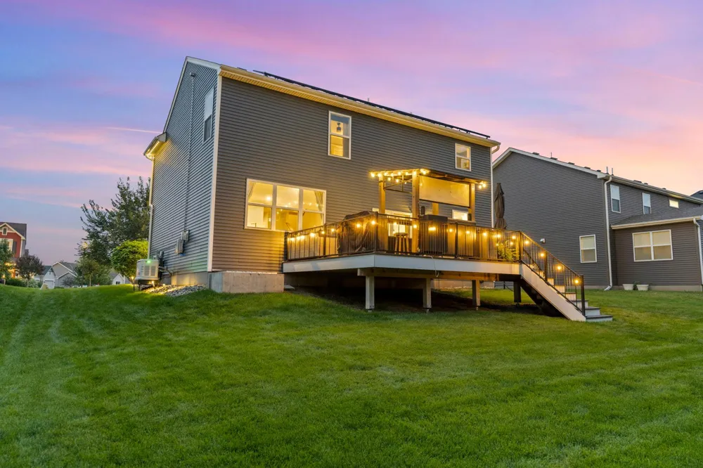 1420 Summit Court Stillwater, MN 55082