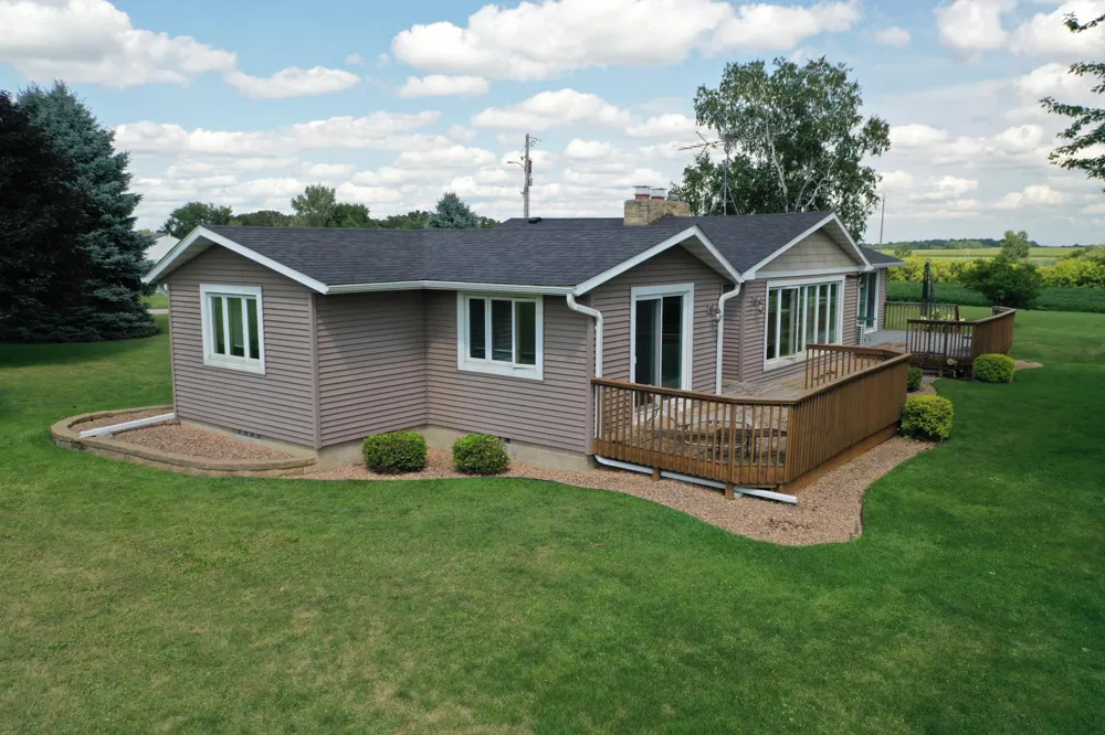 4900 42 Highway NE Eyota, MN 55934