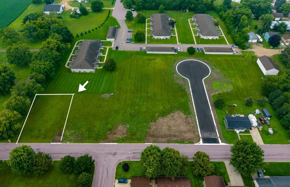 137 Flanders Avenue SE Madelia, MN 56062
