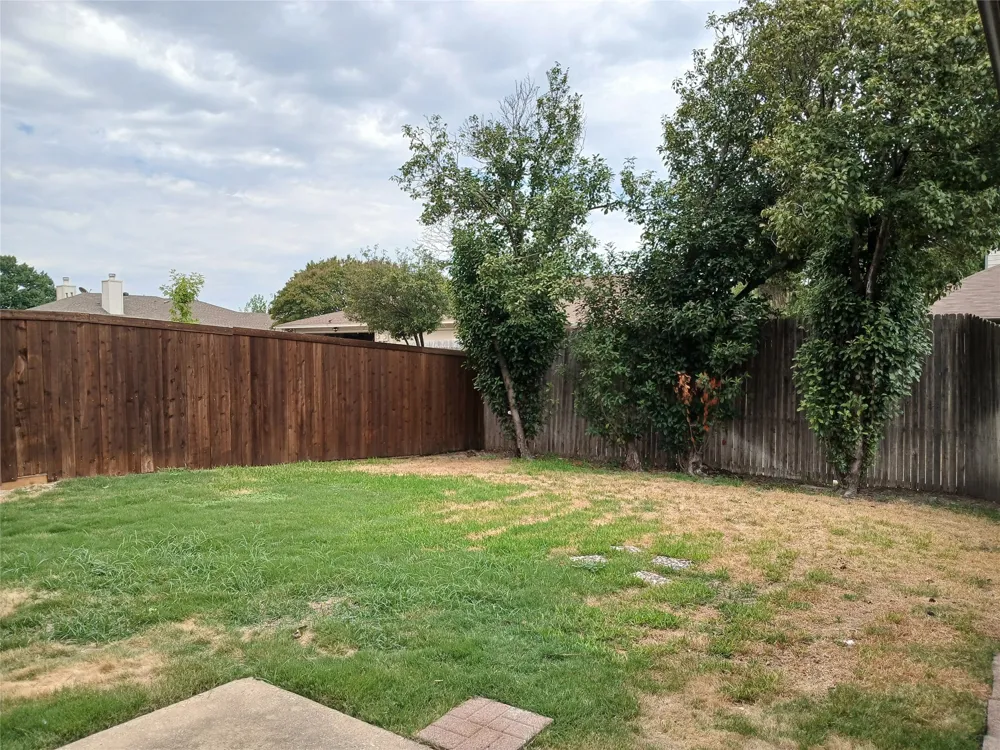 133 Oakbrook Coppell, TX 75019