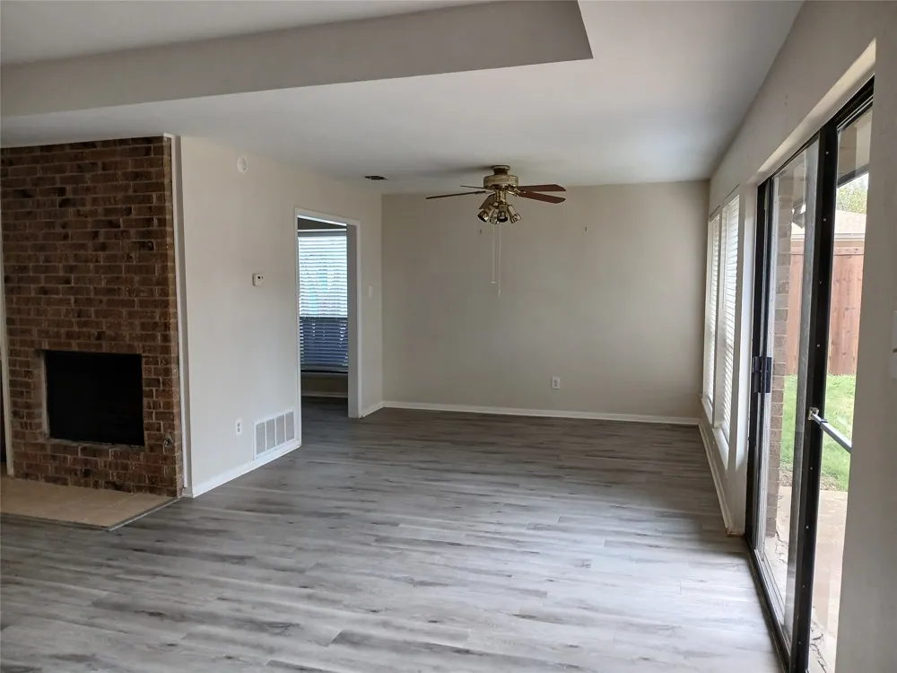 133 Oakbrook Coppell, TX 75019