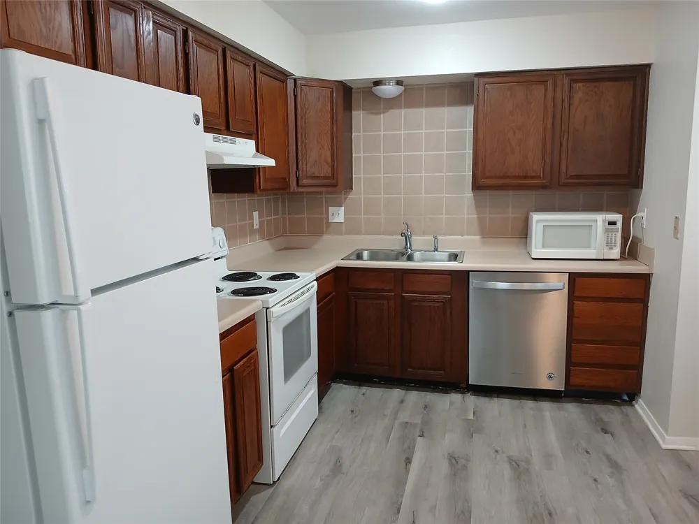 133 Oakbrook Coppell, TX 75019