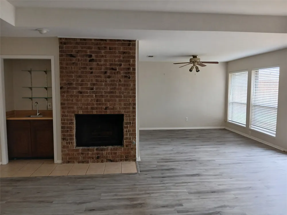 133 Oakbrook Coppell, TX 75019