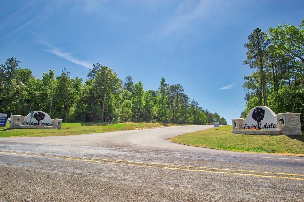 304 Road 6614 Dayton, TX 77535