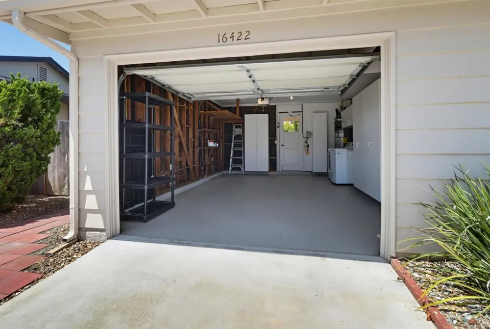 16422 Sarape Dr San Diego, CA 92128
