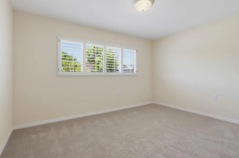 16422 Sarape Dr San Diego, CA 92128