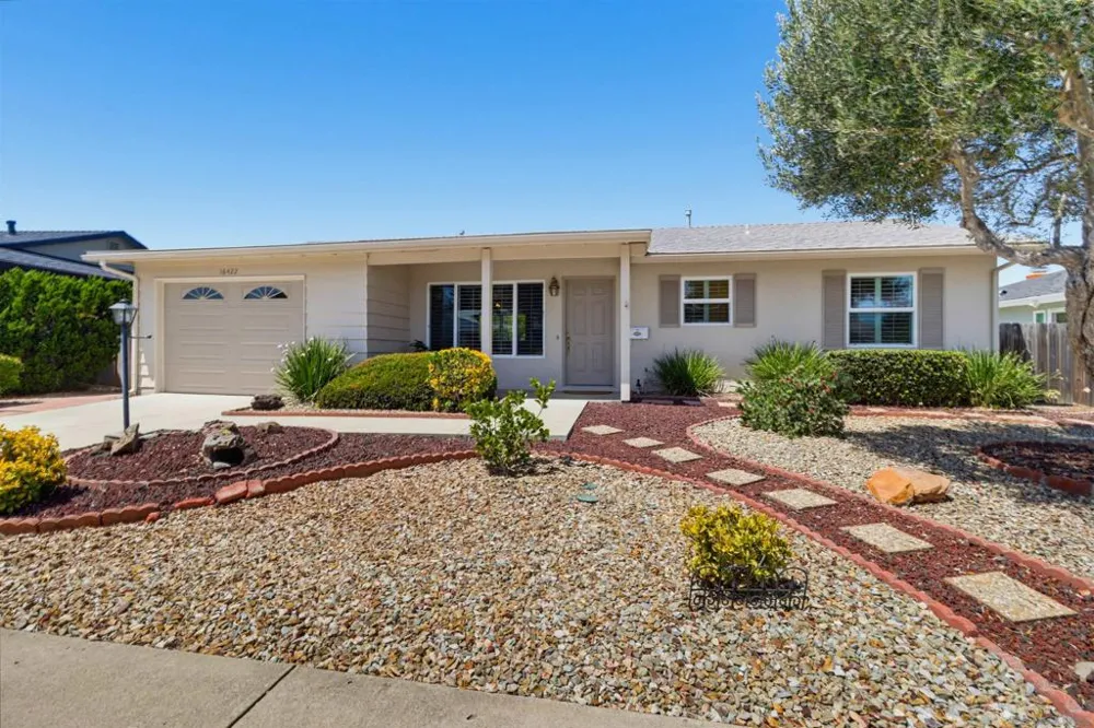 16422 Sarape Dr San Diego, CA 92128