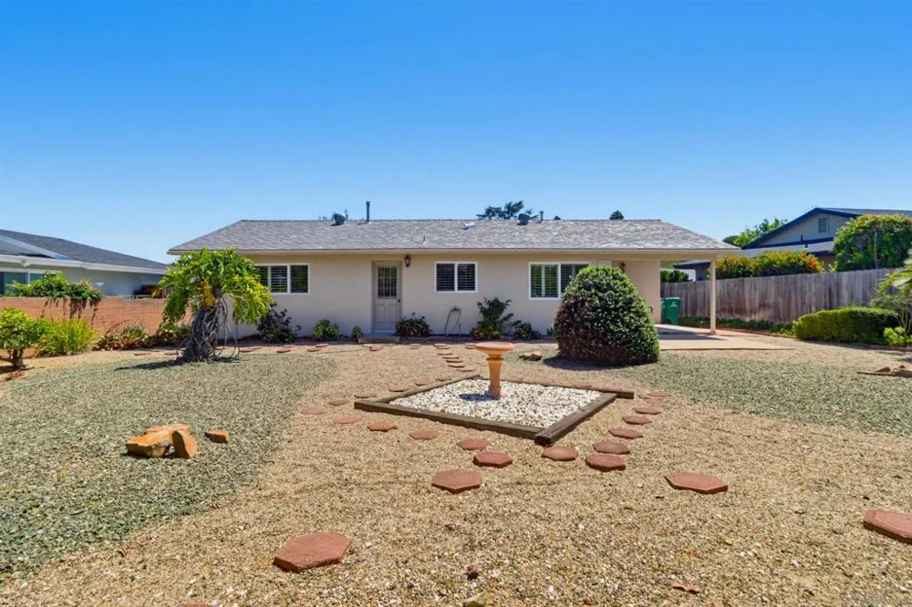 16422 Sarape Dr San Diego, CA 92128