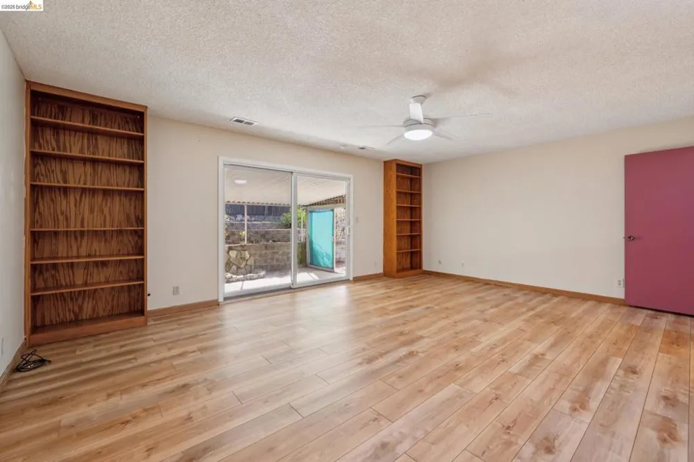 1112 Kelvin Rd El Sobrante, CA 94803
