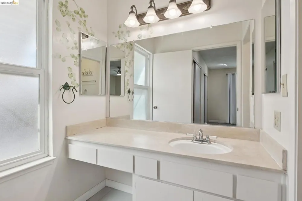 1112 Kelvin Rd El Sobrante, CA 94803