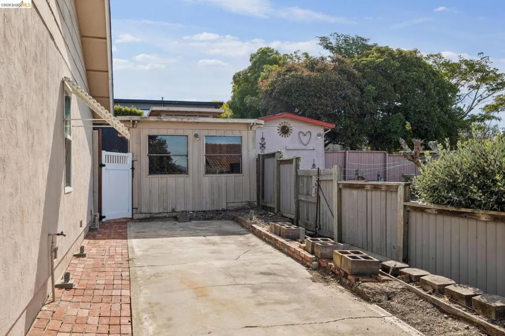 1112 Kelvin Rd El Sobrante, CA 94803