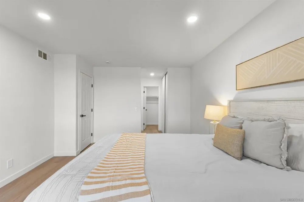 10225 Caminito Cuervo #125 San Diego, CA 92108