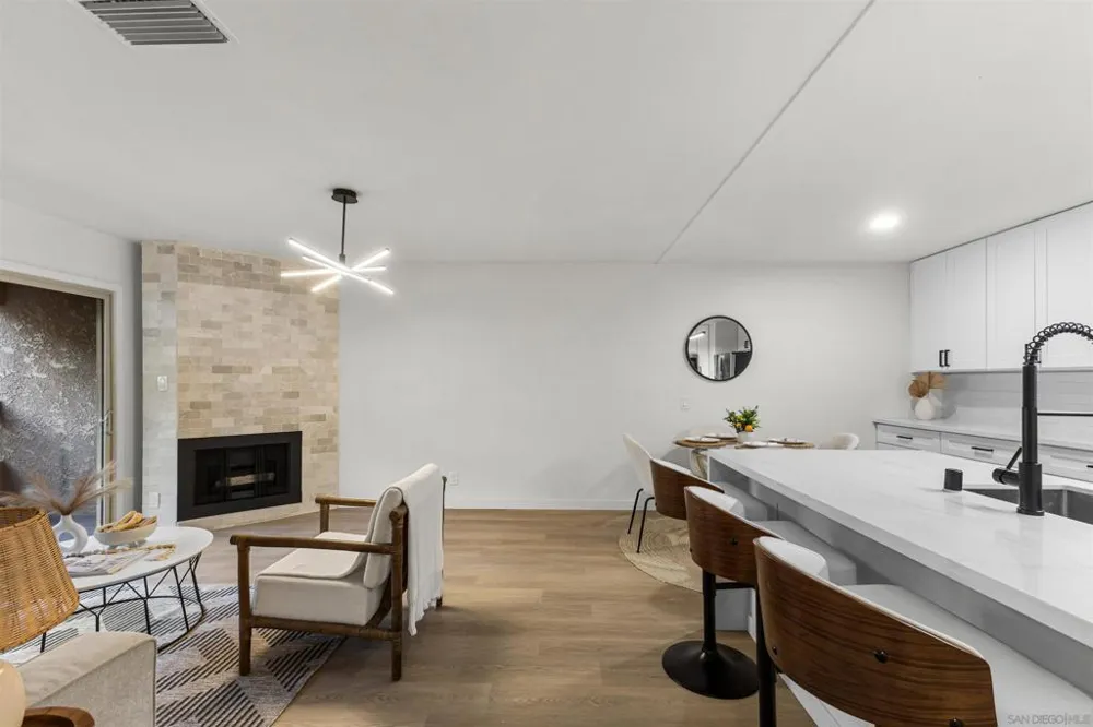 10225 Caminito Cuervo #125 San Diego, CA 92108