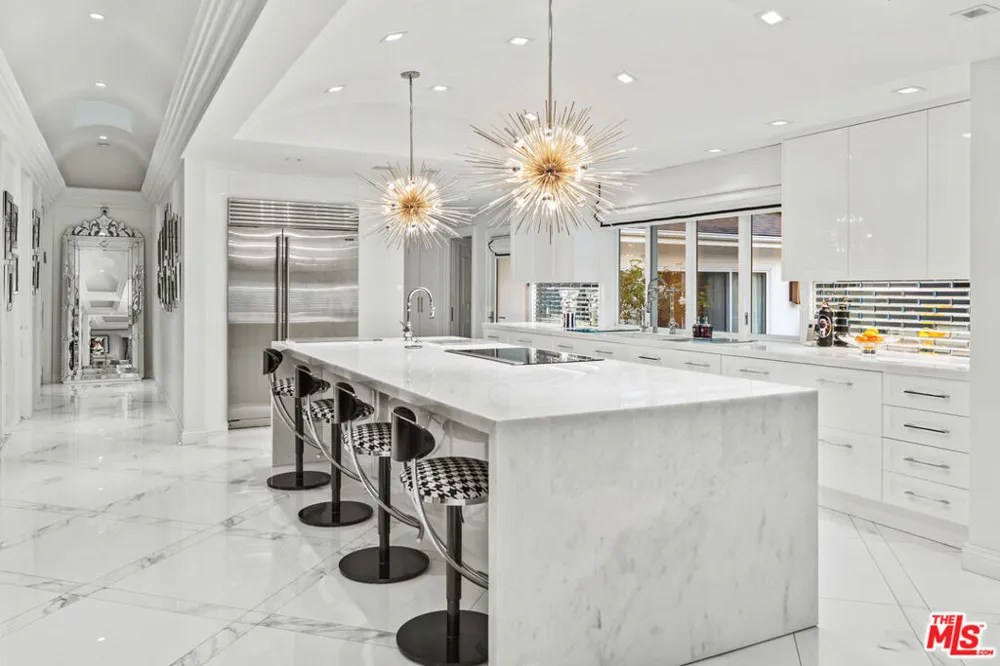 1455 Rising Glen Road Los Angeles, CA 90069