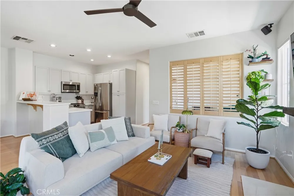 17967 Lost Canyon Road #70 Canyon Country, CA 91387