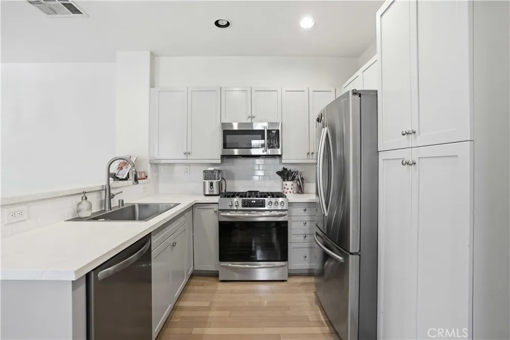 17967 Lost Canyon Road #70 Canyon Country, CA 91387