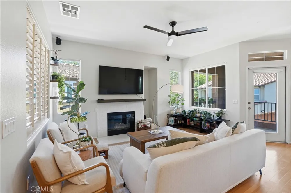 17967 Lost Canyon Road #70 Canyon Country, CA 91387