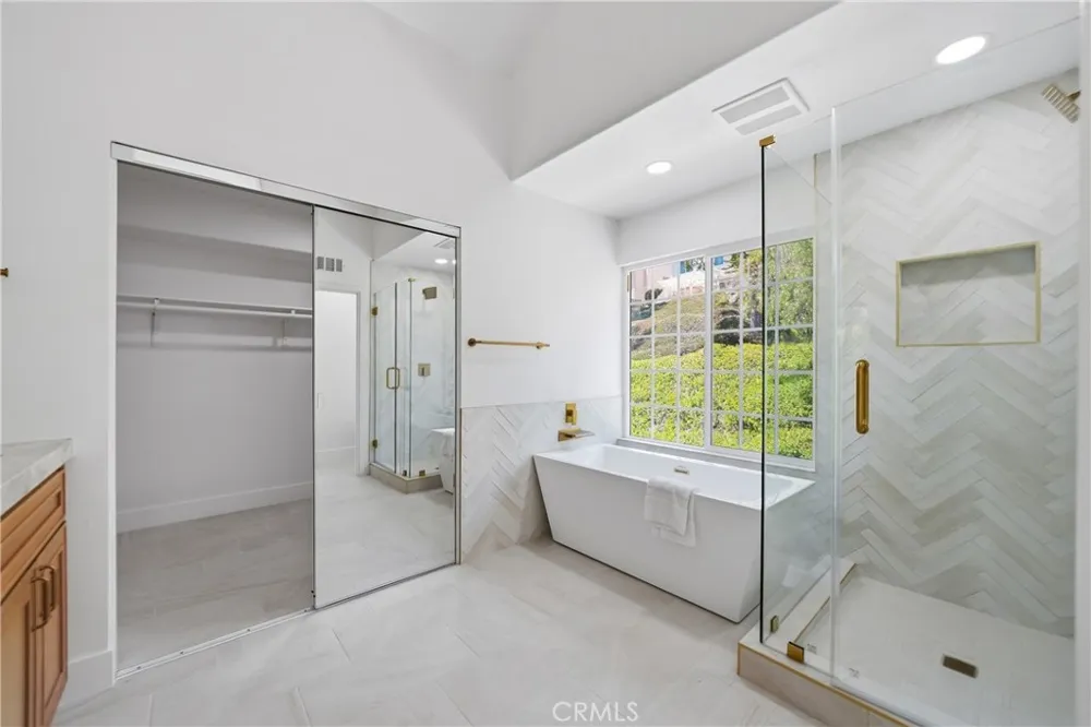 9 Via Rosado Rancho Santa Margarita, CA 92688