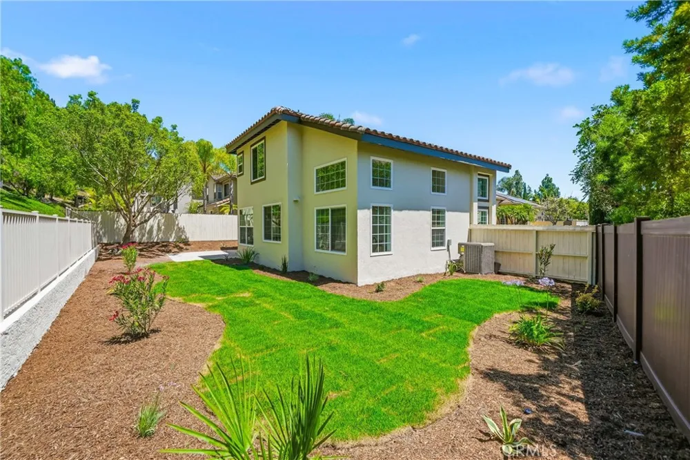 9 Via Rosado Rancho Santa Margarita, CA 92688