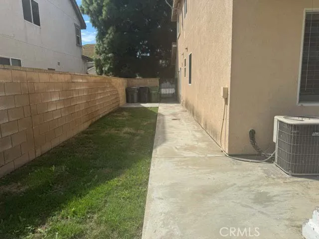 13884 Oak Tree Corona, CA 92880