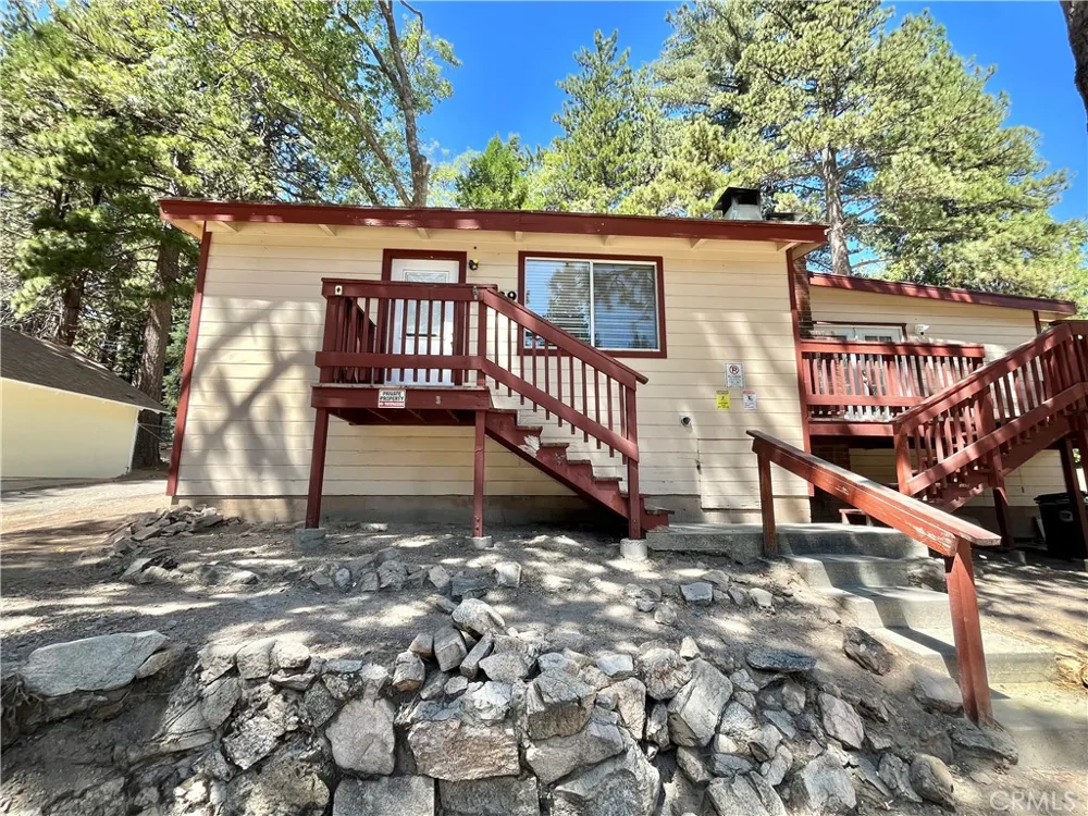31527 Hilltop #31529 Running Springs, CA 92382