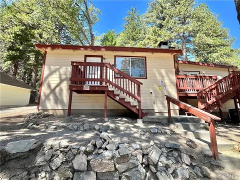 31527 Hilltop #31529