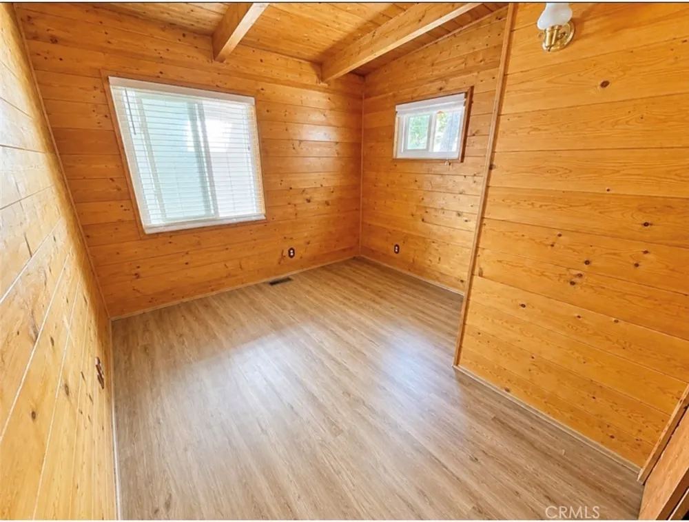 31527 Hilltop #31529 Running Springs, CA 92382