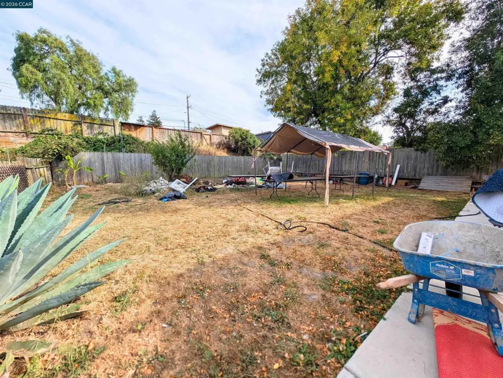 1238 Frances Rd San Pablo, CA 94806