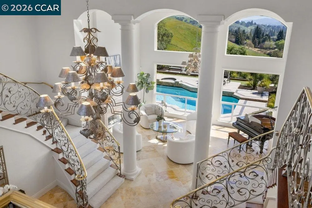 251 Santiago Ln Danville, CA 94526