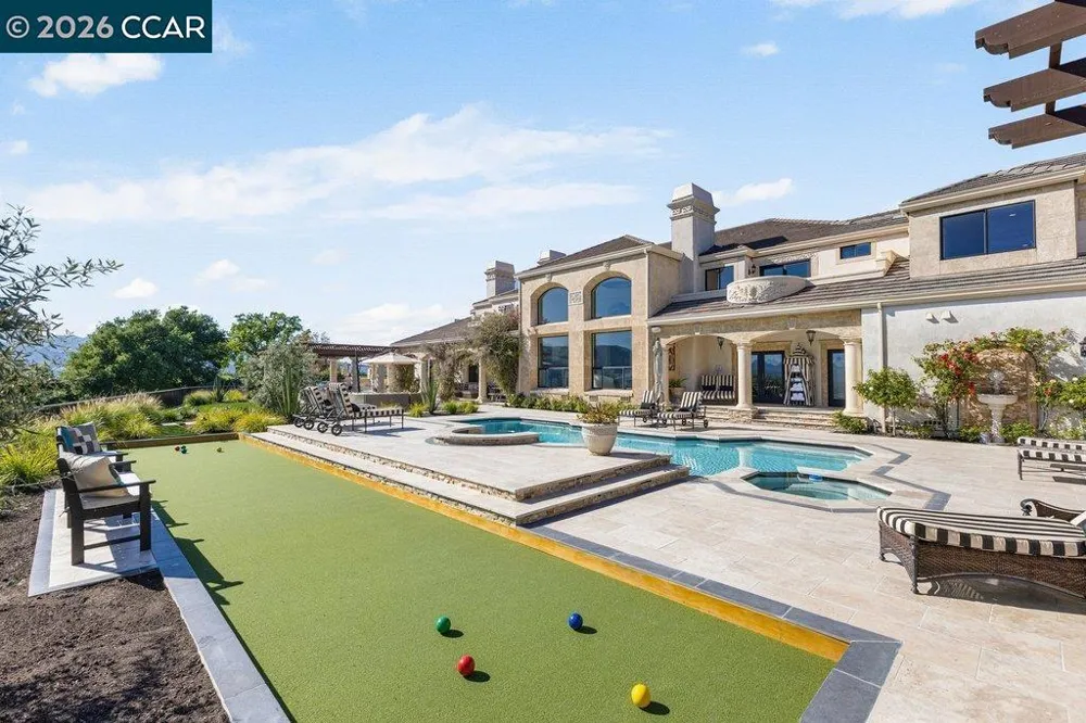 251 Santiago Ln Danville, CA 94526