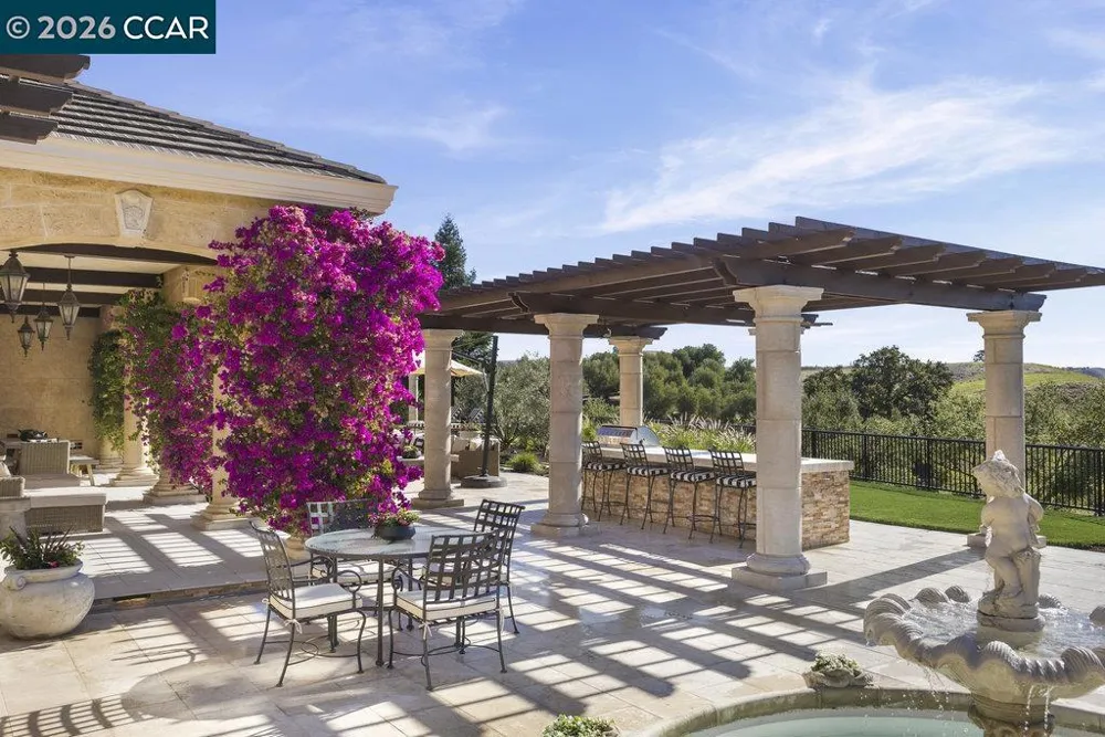 251 Santiago Ln Danville, CA 94526
