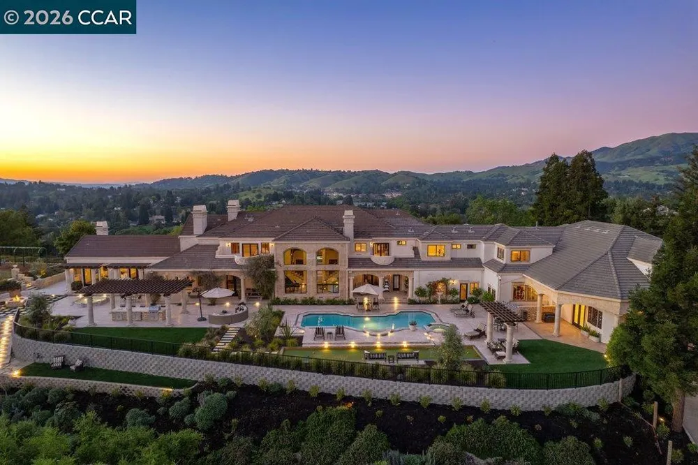 251 Santiago Ln Danville, CA 94526
