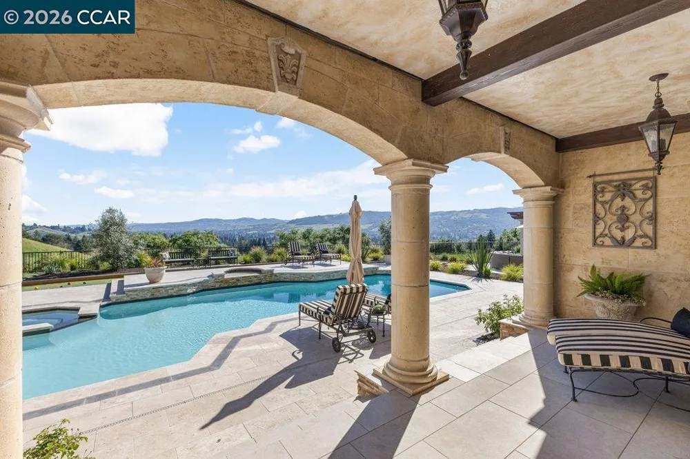 251 Santiago Ln Danville, CA 94526