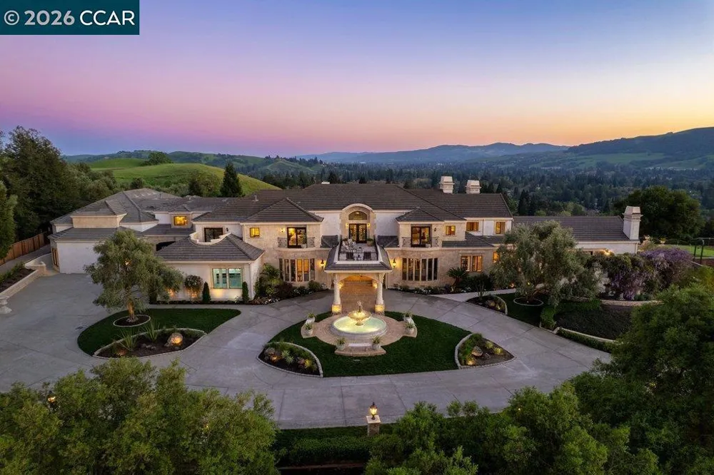 251 Santiago Ln Danville, CA 94526