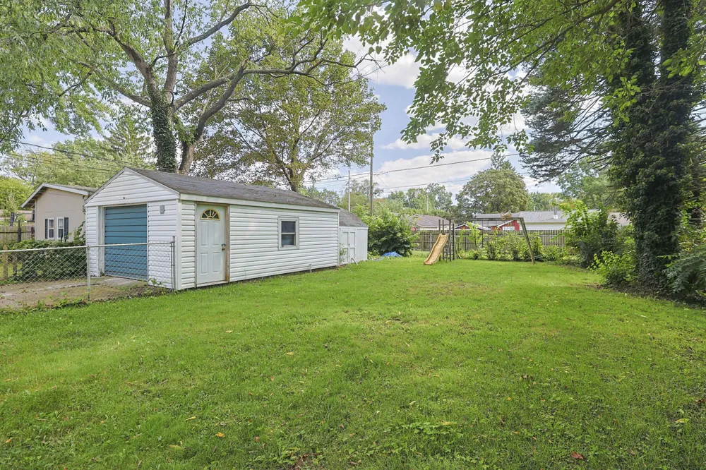 1542 Clarendon Avenue Niles, MI 49120