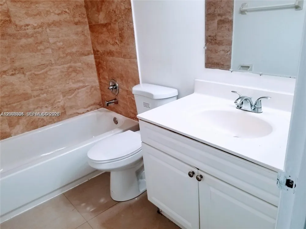 6943 SW 40th St #11-R Miramar, FL 33023