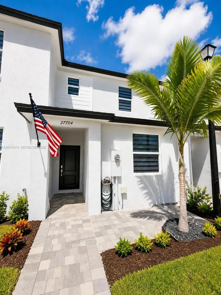 27704 SW 156 Homestead, FL 33032