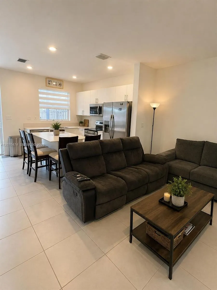 27704 SW 156 Homestead, FL 33032