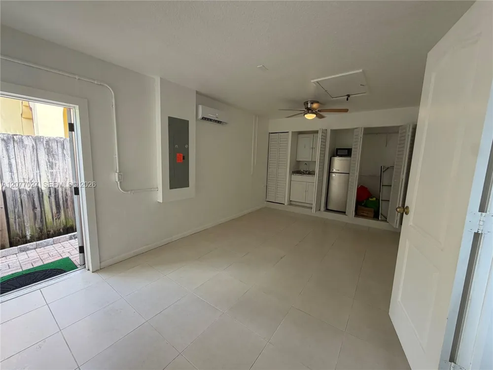 16467 SW 50th Ter #efficiencyci Miami, FL 33185
