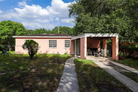 12040 NW 1st Ct
