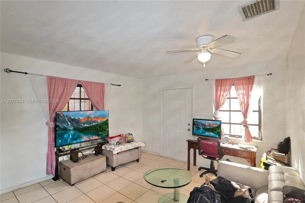 12040 NW 1st Ct North Miami, FL 33168