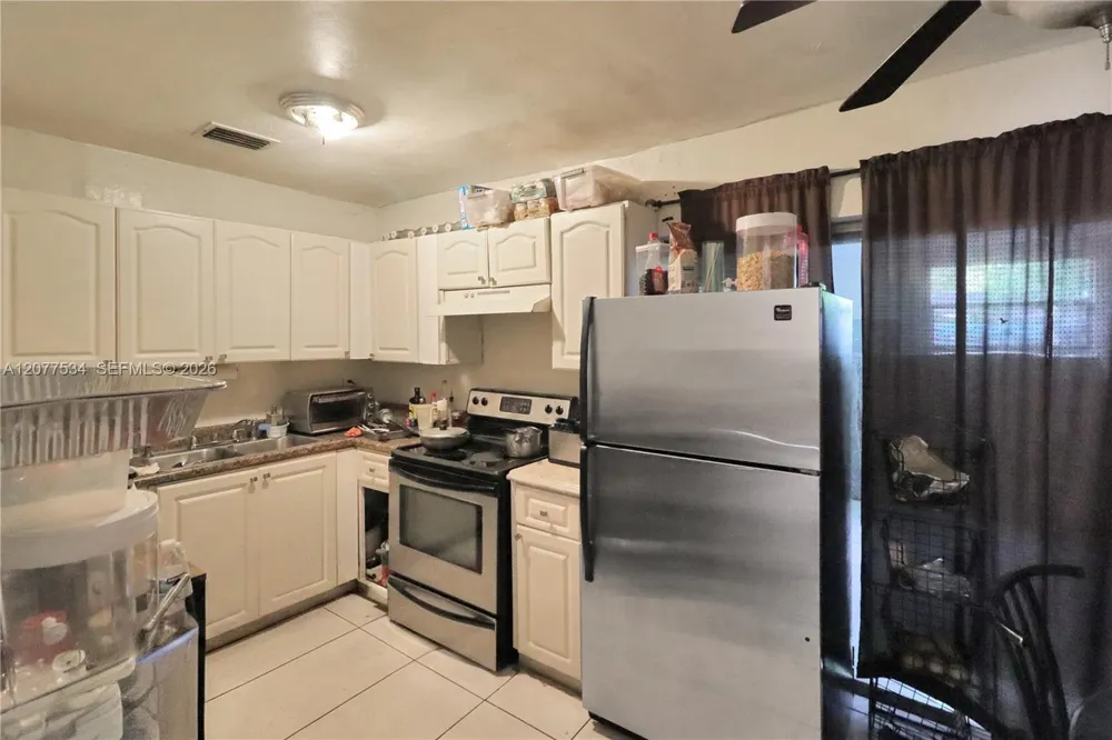 12040 NW 1st Ct North Miami, FL 33168